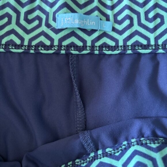 J. Mclaughlin Geometric Skort Size large - Picture 3 of 4